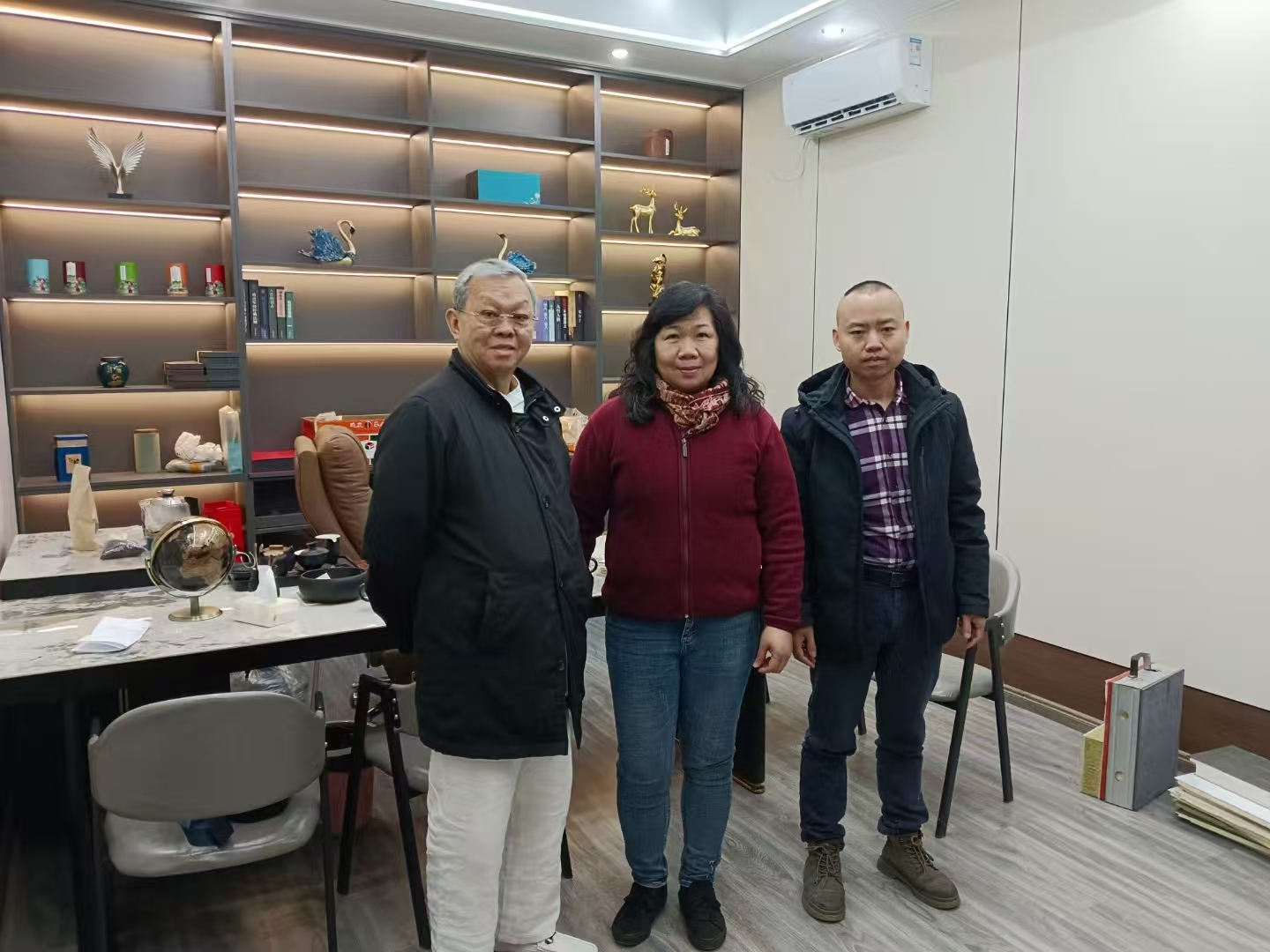 前來考察的海外客戶